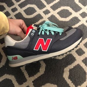 New Balance 574 tennis shoes sneakers size 8.5